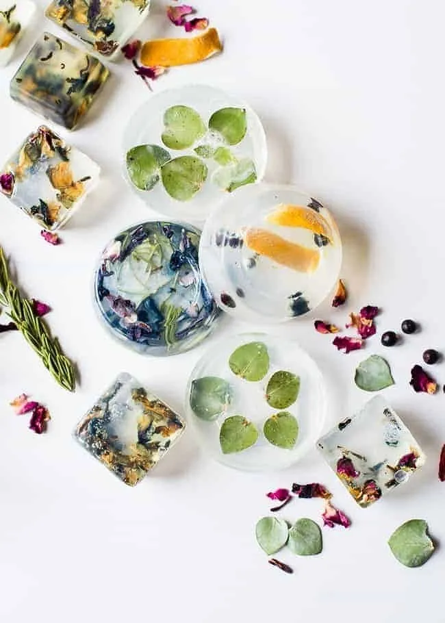 Рецепты красоты: как сделать прозрачное мыло с травами и цветами