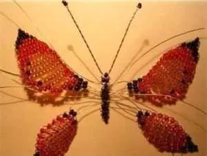 Бусы для бабочки