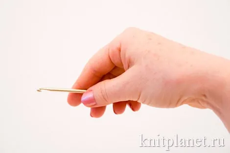 Как держать крючок для карандаша