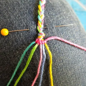 Плетение браслетов вручную