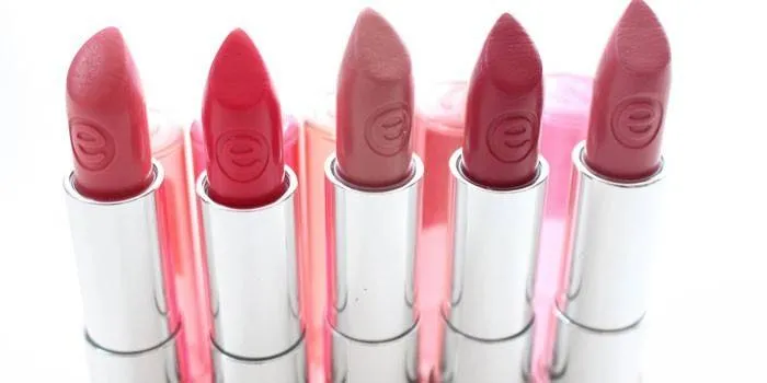 Essence sheer and shine lipstick