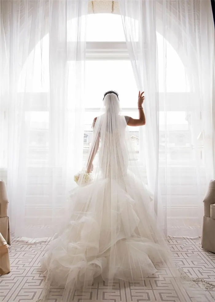 Что делать со свадебными платьями после свадьбы6