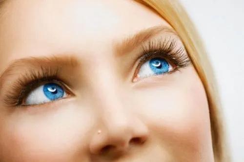 Καφέ σκιά ματιών για μπλε μάτια: Σκιές για μπλε μάτια: ποιο χρώμα πρέπει να επιλέξω; 10