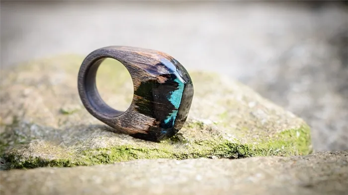 Эпоксидная смола и деревянные кольца