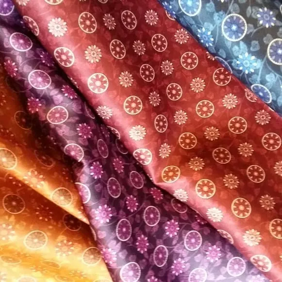 Яркие ткани для галстуков