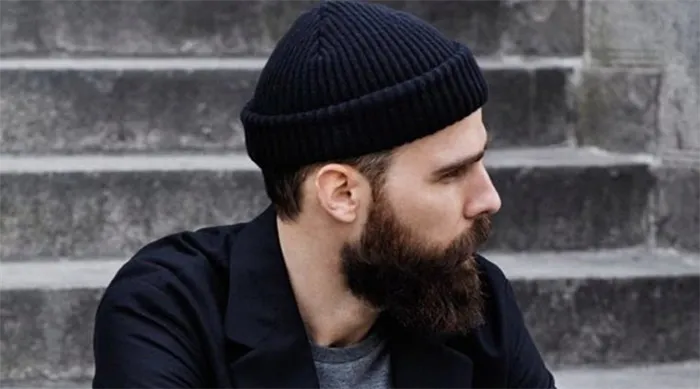 Короткие шапки для мужчин: разновидности и рекомендации по выбору