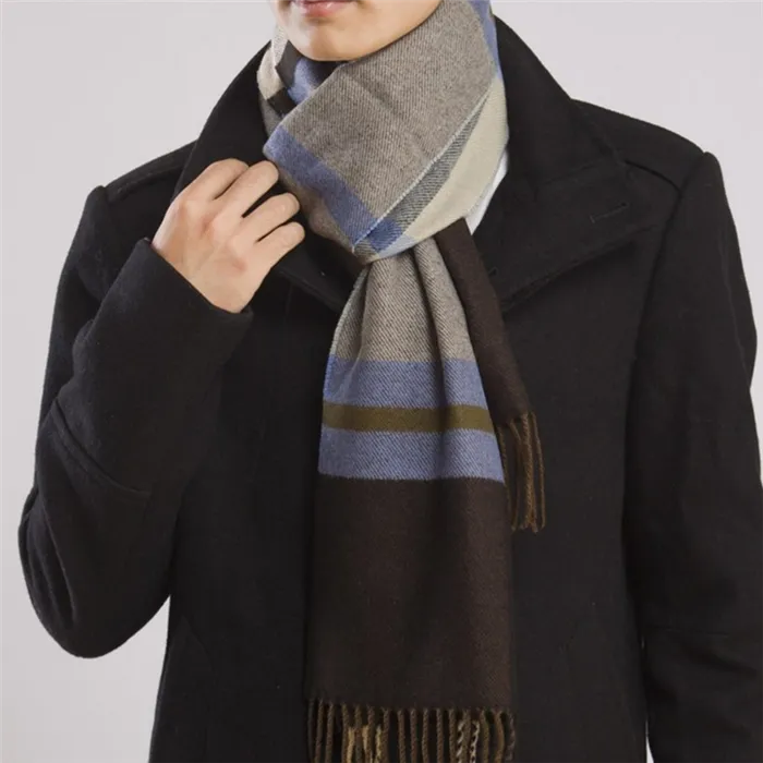 Кашемировый шарф для мужчин с пальто