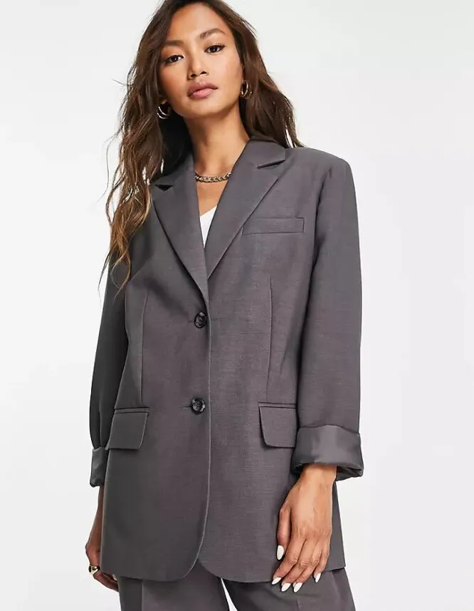 Серая куртка-пальто ASOS DESIGN, 4990 руб.