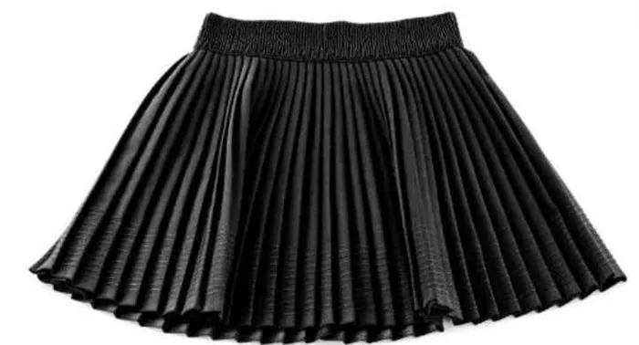 Черная плиссированная юбка