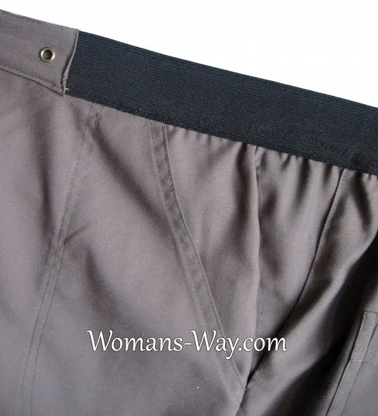 Как расправить брюки или юбки посередине с помощью резинок