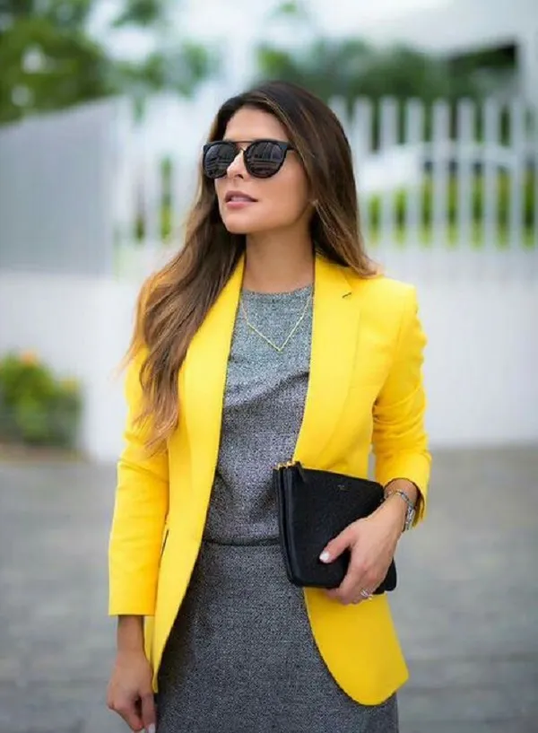 Носите желтый женский деловой пиджак
