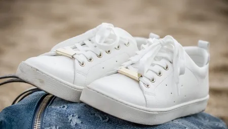 Как очистить белую подошву на обуви?