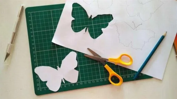 Как вырезать бабочек из бумаги. Шаблоны, трафареты