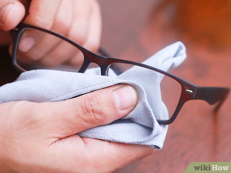 Изображение с названием Remove Scratches From Plastic Lens Glasses Step 1