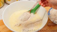 Фото приготовления рецепта: Рисовые оладьи с чесноком - шаг №7