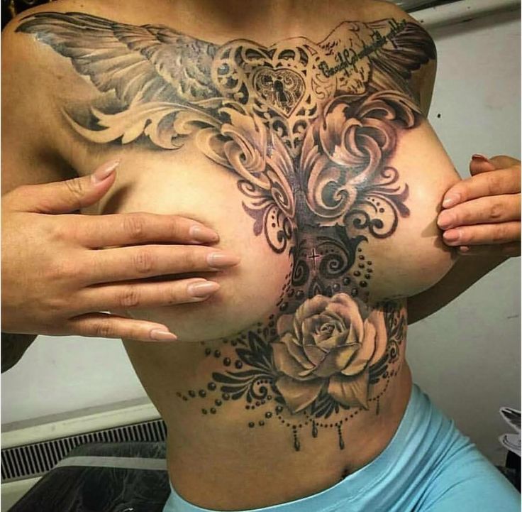 Татуировки на женской на груди