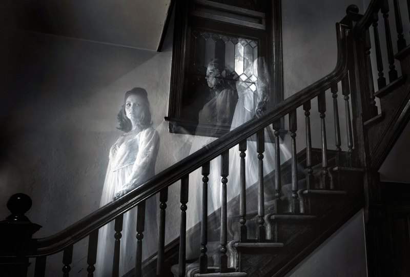 25 фотографий реальных призраков и привидений: потусторонняя фотосессия
