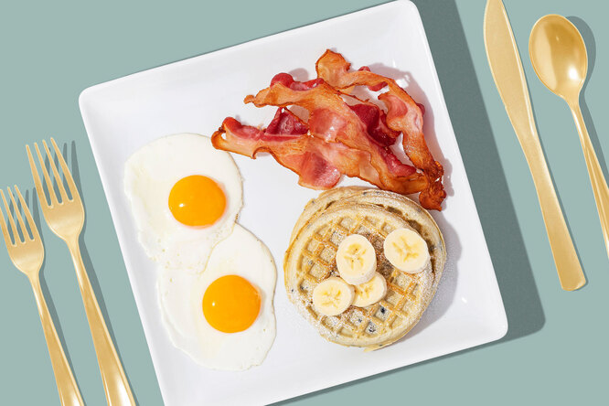 Яйцо или овсянка: как выбрать время и&nbsp;продукты для&nbsp;завтрака, чтобы сохранить здоровье