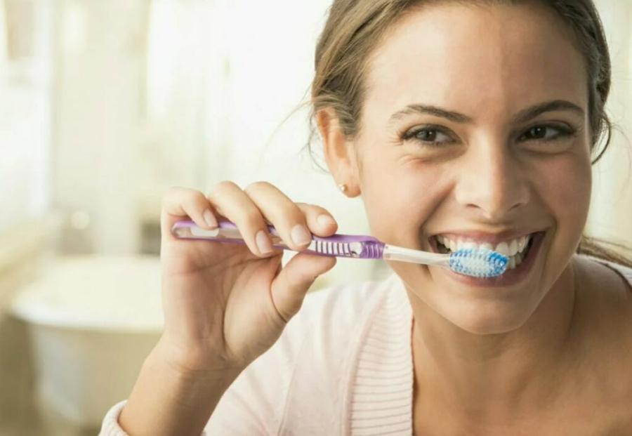 Какая зубная щётка лучше?