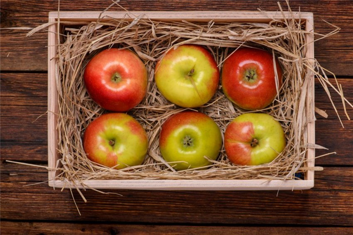 Как хранить яблоки