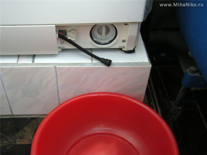 Аварийный слив воды из стиральной машины